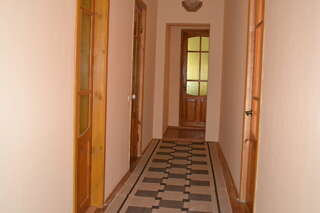 Гостевой дом Дворик Италии Судак Двухместный номер с 1 кроватью или 2 отдельными кроватями и общей ванной комнатой-5