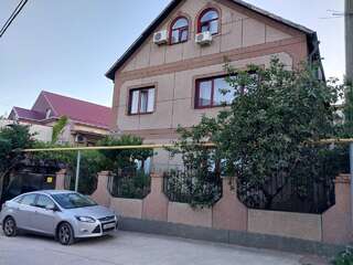 Гостевой дом Дворик Италии Судак-0